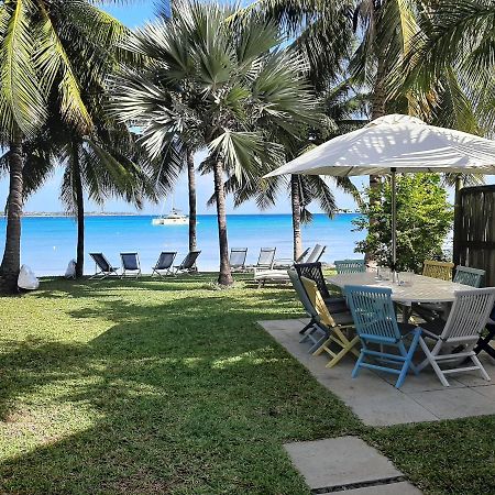 Fantastic Spacious Beachfront Villavacances Grand Bay Exteriér fotografie