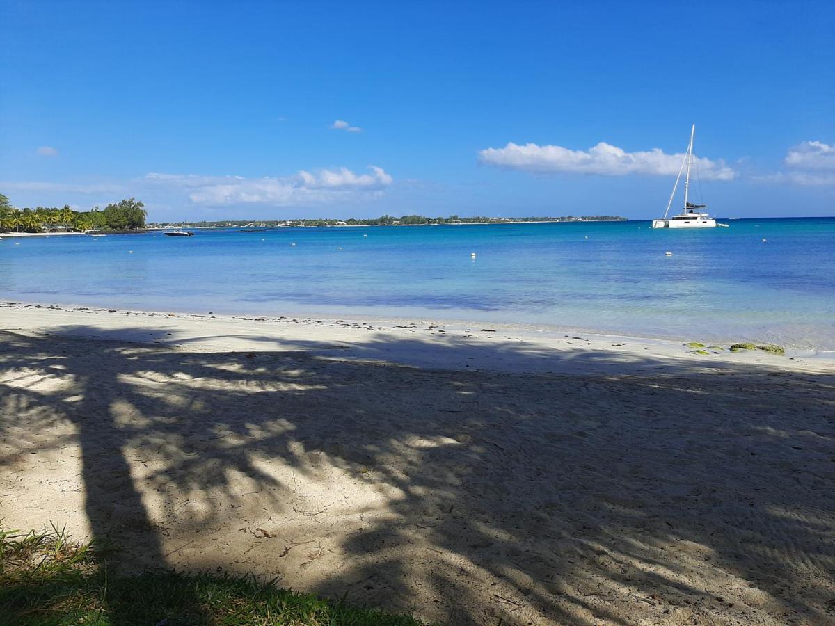 Fantastic Spacious Beachfront Villavacances Grand Bay Exteriér fotografie